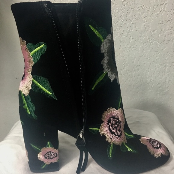 NWT-Rebecca Minkoff/Bryce Embroidery Bootie-Suede - Picture 7 of 8